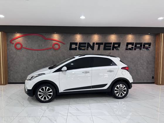 HYUNDAI HB20X 1.6 16V PREMIUM FLEX 4P AUTOMÁTICO HYUNDAI HB20X 1.6 16V PREMIUM FLEX 4P AUTOMÁTICO